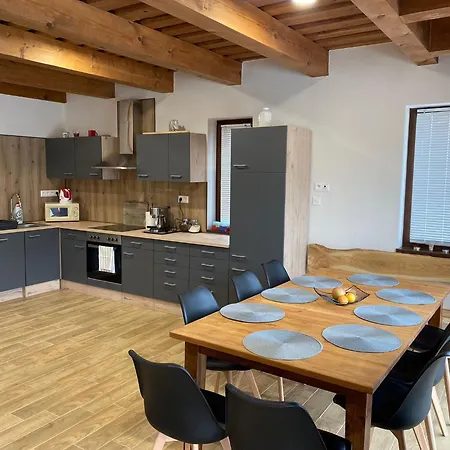 Lenka Chalet